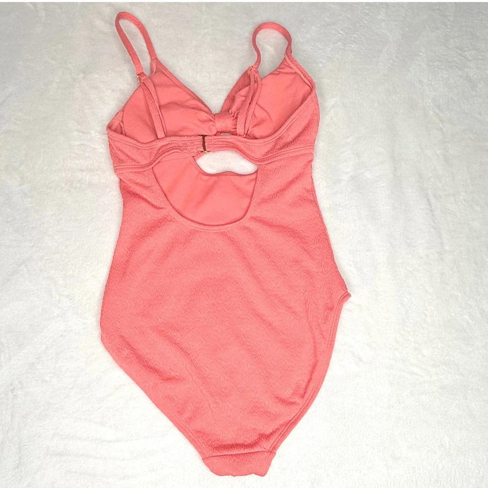 Shade‎ & Shore Coral One Piece Swimsuit Textured Knot Front XS Cutout